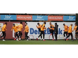 Galatasaray Kampa Girdi