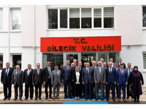 İl Genel Meclisi Üyelerinden Vali Şentürk’e Ziyaret