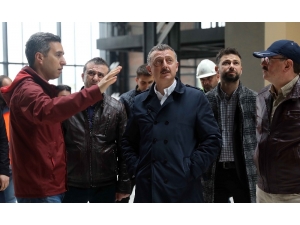 Başkan Büyükakın Sahaya İndi, Projeleri İnceledi