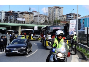 Galatasaraylı Taraftarlar Stada Geldi