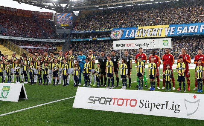 Serdar Aziz Bu Kez Fenerbahçe Formasıyla Derbide...