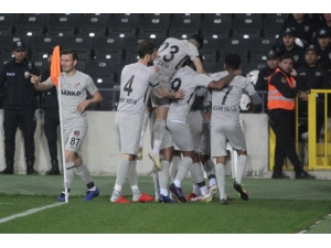Spor Toto 1. Lig: Gazişehir Gaziantep: 4 - Adanaspor: 1