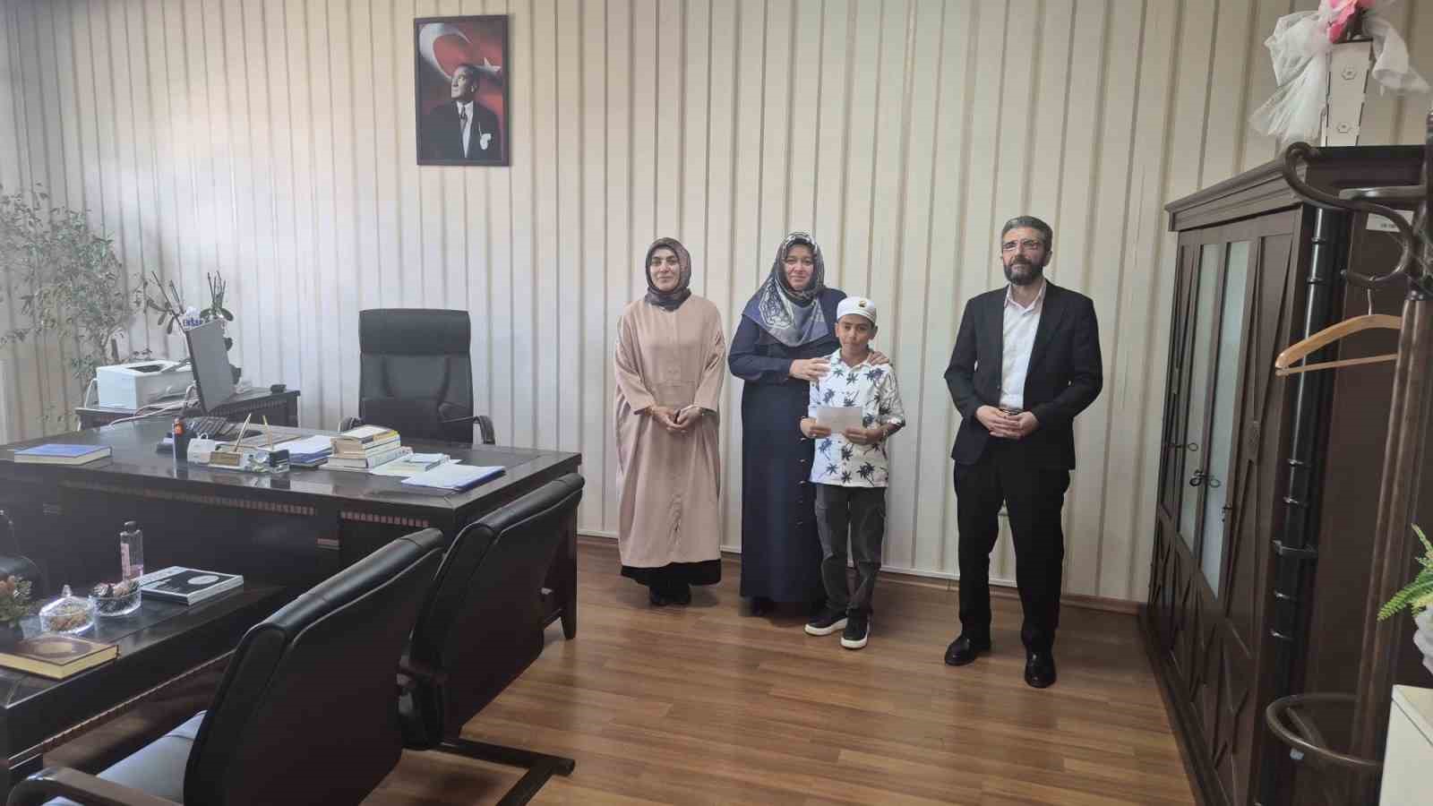 muftulukten-kur-an-i-kerim-i-guzel-okuma-yarismasi-bolge-finalisti-yusuf-eymen-oldu