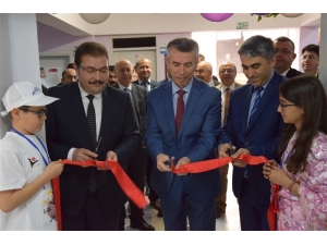 Edremit’te Tübitak 4006 Bilim Fuarları Başladı