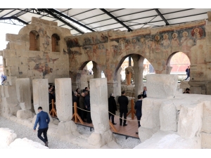 Ayasofya Müzesi İle Yaşıt Olan Kilise Turizme Kazandırıldı