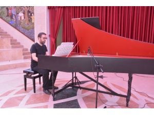 Klasik Müzikseverler “Klavsen Konseri’nde Buluştu