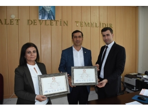 Hdp’den Nusaybin Belediye Başkanı Seçilen Nergiz, Mazbatasını Aldı