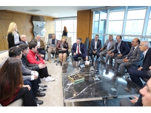 Harvard’tan Davet Alan Bayraklılı Öğrencilere Tam Destek