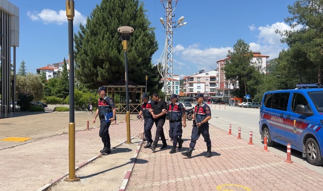 burdur-da-uyusturucu-partisi-cezaevinde-bitti