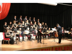 Erdemli Belediyesi Çağdaş Türk Müziği Korosu, Sezon Açılışını Yaptı