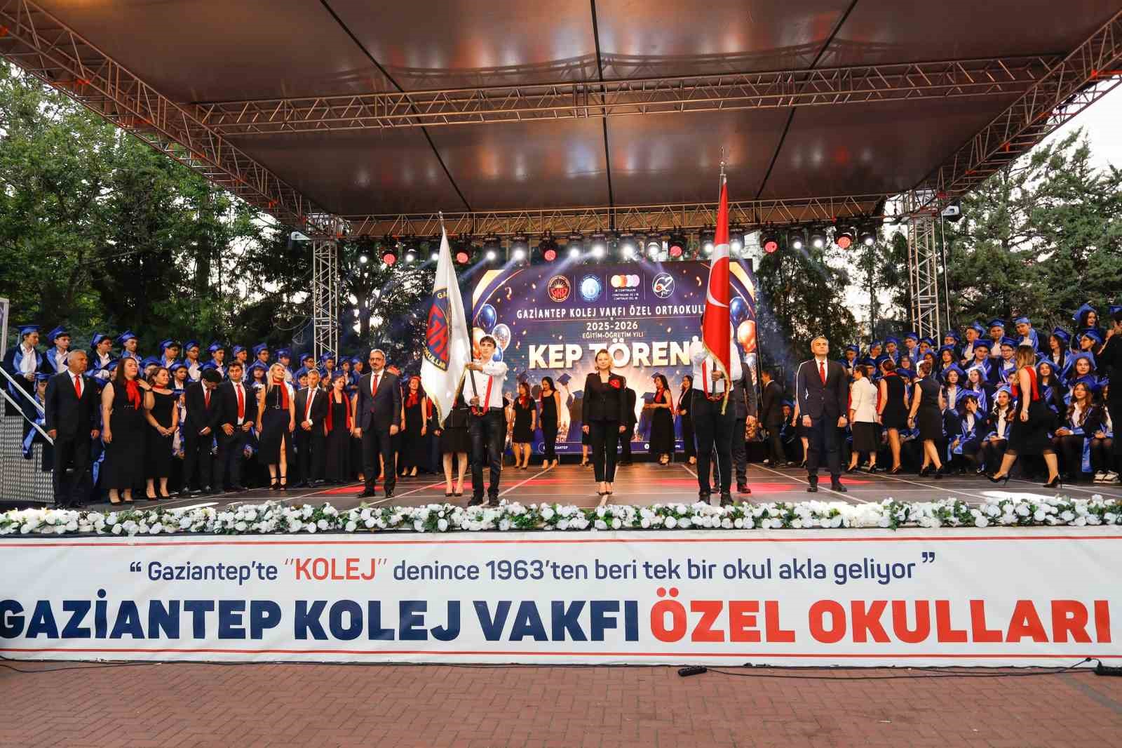 lgs-de-cifte-sampiyonluk-gaziantep-kolej-vakfi-nda