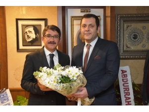 Dp’li Adaydan Başkan Çelik’e Seçim Tebriği