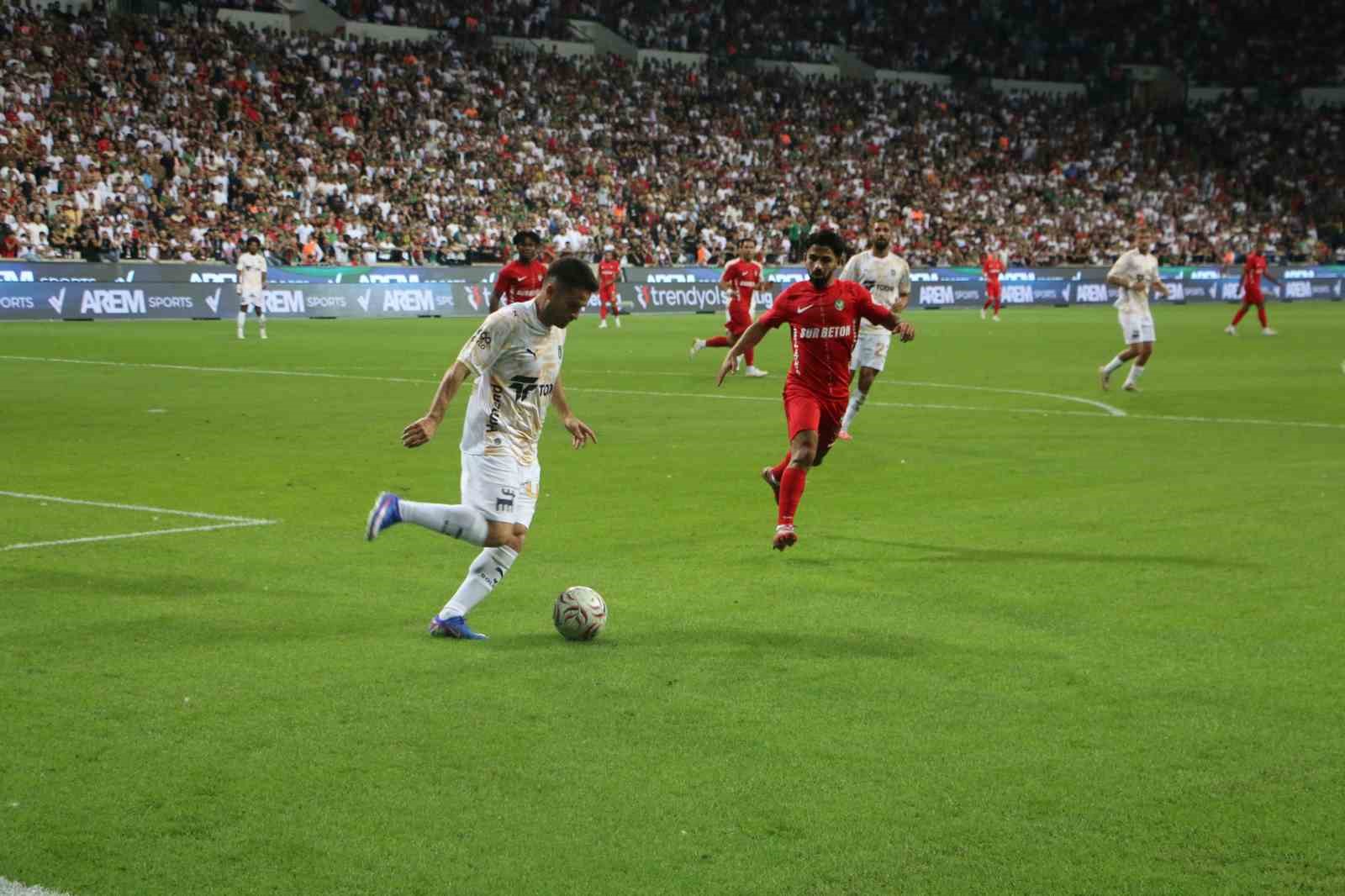 tredyol-super-lig-amed-sportif-faaliyetler-5-basaksehir-0