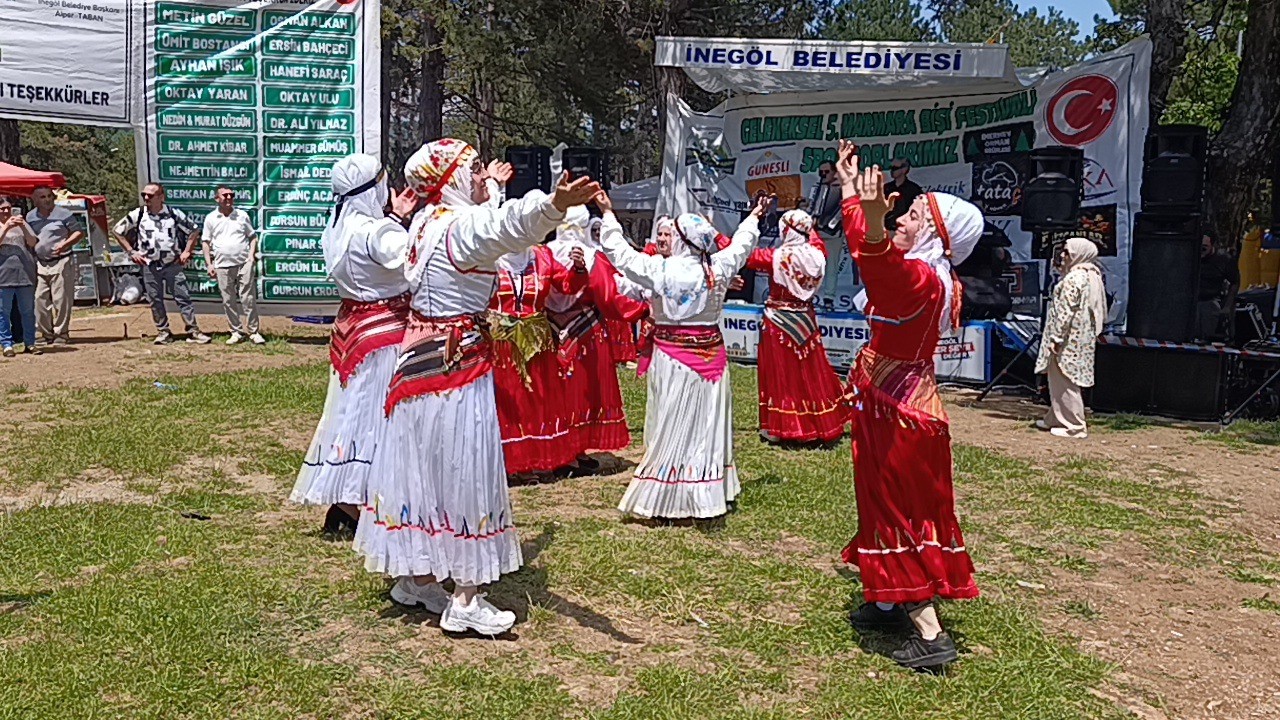 artvinliler-kucukelmali-tabiat-parki-nda-bulustu
