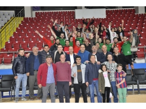 Şuhut Belediye Hisarspor Büyük Erkekler Voleybol İl Şampiyonu Oldu
