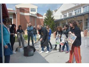 Seramik Pişiriminde Farklı Teknikler Denendi
