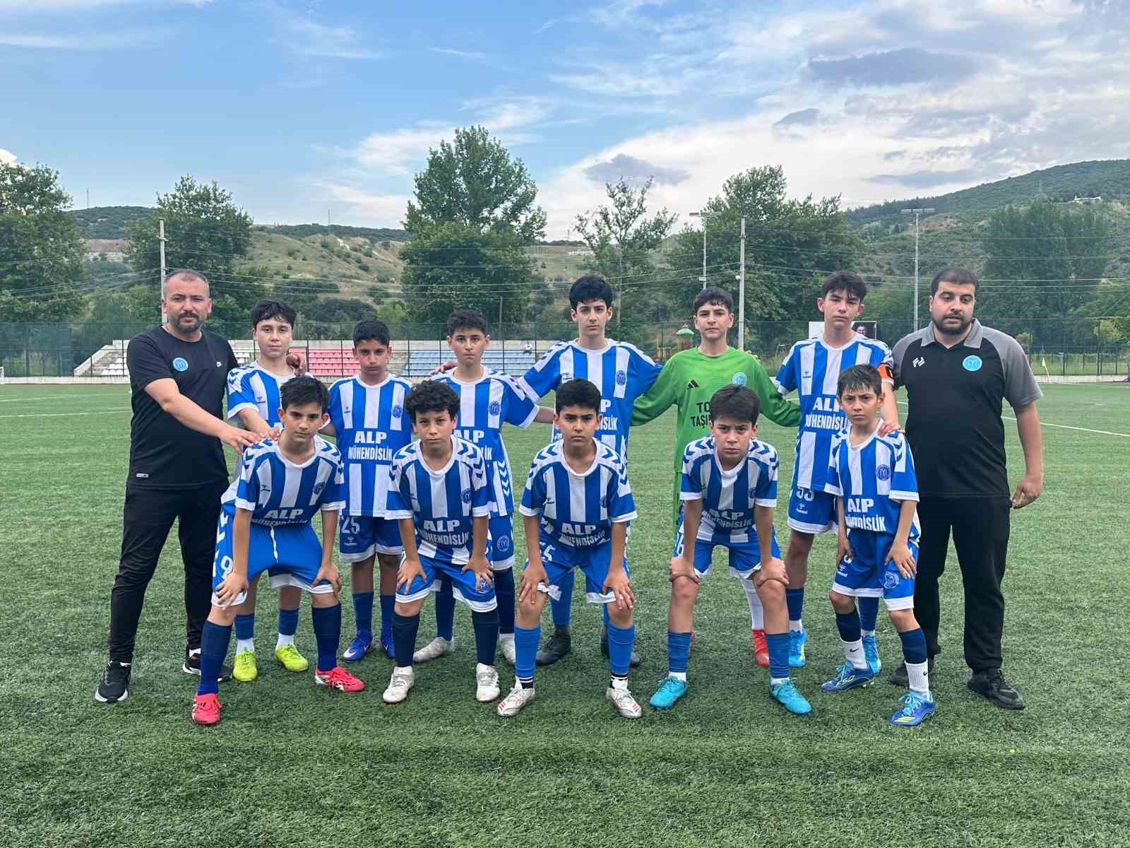 bilecik-u13-gencler-ligi-nde-sezon-bitti-gozler-play-off-maclarina-cevrildi