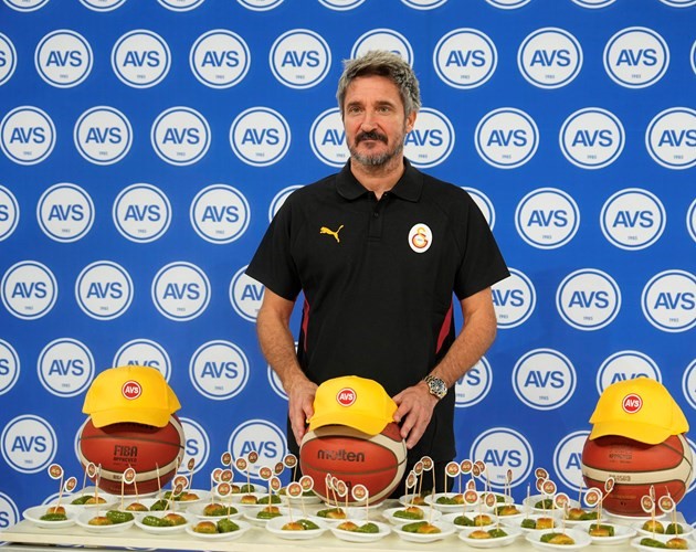 gianmarco-pozzecco-basketbol-sampiyonlar-ligi-ni-kazanmak-ve-turkiye-ligi-nde-belli-bir-noktada-olmayi-cok-istiyorum