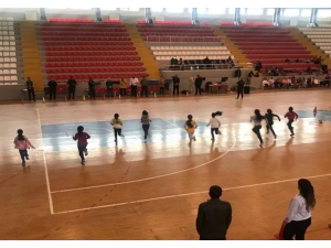Kars’ta Yetenekli Sporcular Ortaya Çıkarılıyor