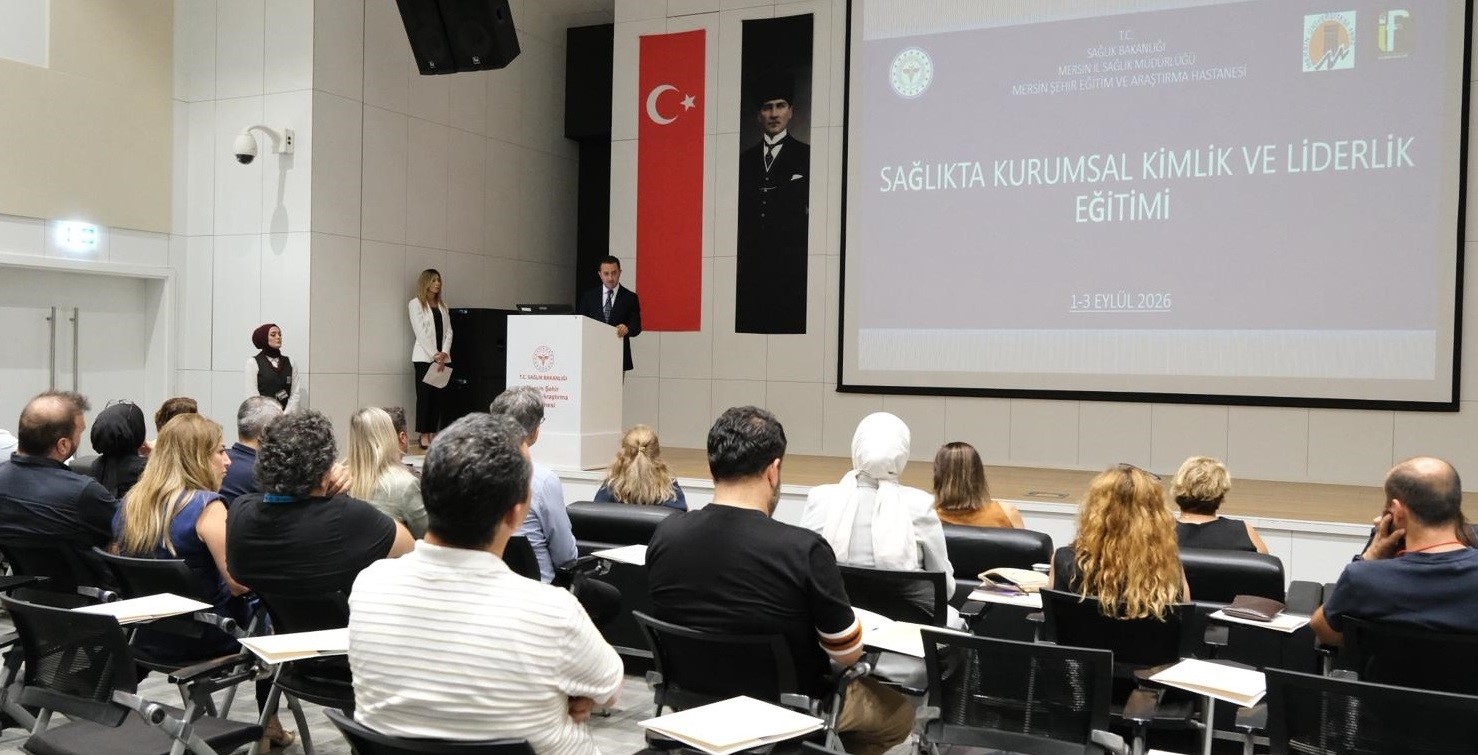 mersin-de-saglik-yoneticilerine-guclu-liderlik-egitimi