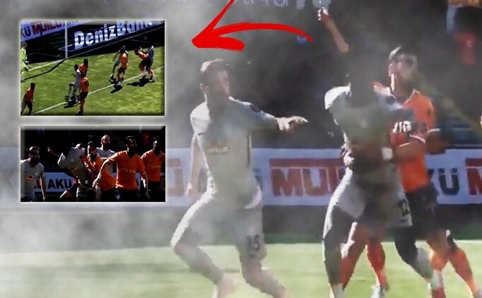 Başakşehir - Rizespor Maçında "penaltı" Tartışması!