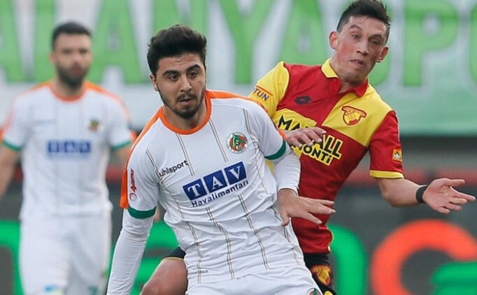 Sergen Yalçın'dan Ozan Tufan Açıklaması!