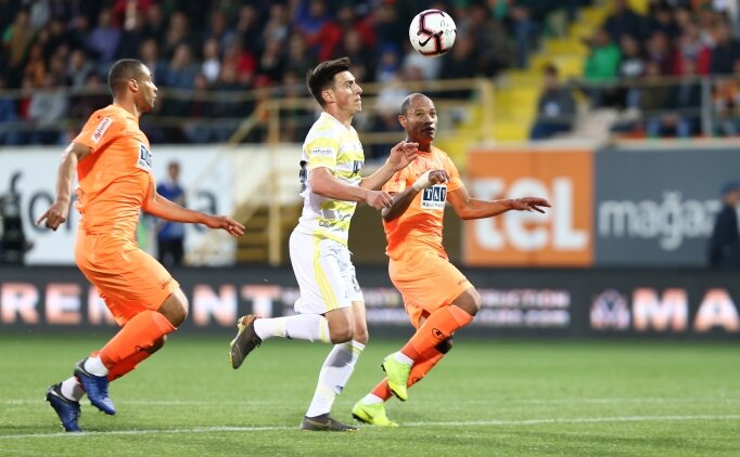 Fenerbahçe'nin Deplasman Kabusu Bitmiyor!