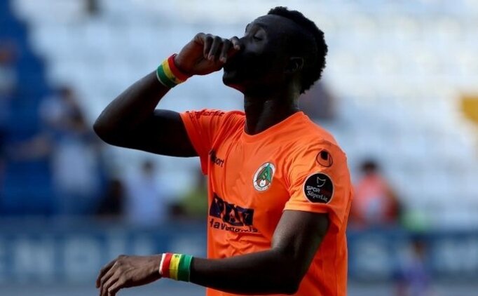 Papiss Cisse: "umarım Fenerbahçe Ligde Kalır"