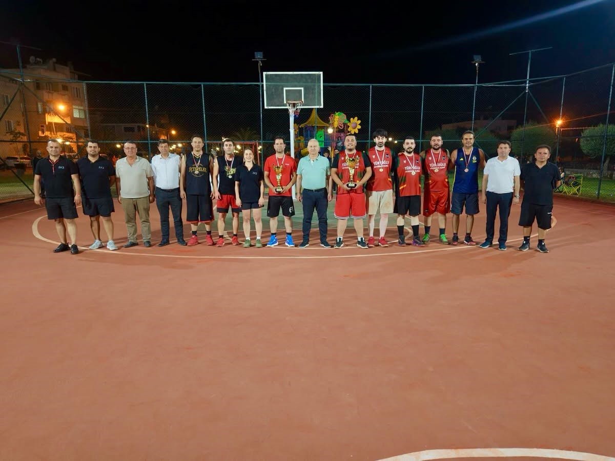 cine-de-3x3-sokak-basketbolu-turnuvasi-kupa-toreniyle-tamamlandi
