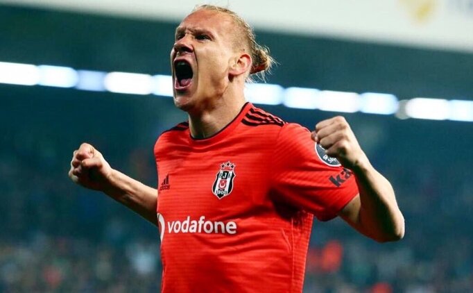 Biyonik Adam Domagoj Vida: 42'de 39!