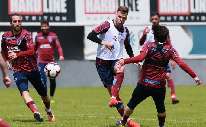 Trabzonspor, 2 Eksikle Fenerbahçe'ye Çalıştı