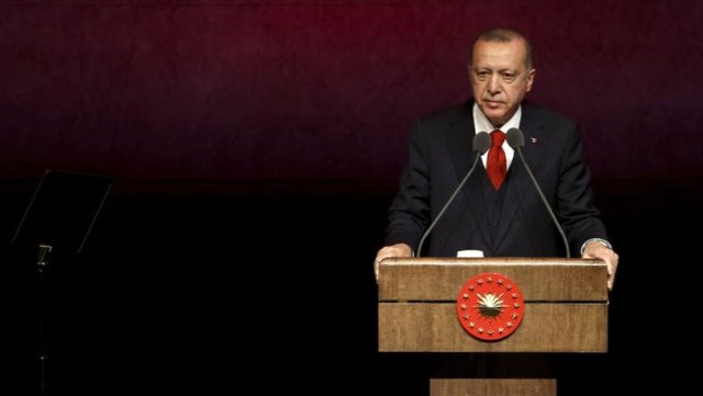 Cumhurbaşkanı Erdoğan, Diriliş Ertuğrul'u Öve Öve Bitiremedi