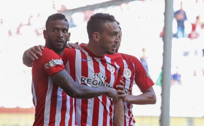 Mevlüt Erdinç: "%90 Şampiyon Başakşehir!"