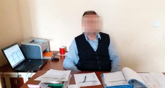 2 Erkek Öğrenciyi Evine Götürerek Cinsel İstismarda Bulunan Rehber Öğretmen Tutuklandı