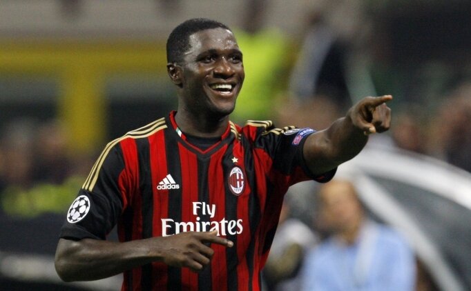 Fenerbahçe'de Comolli'den Çizme'de Stoper Hamlesi