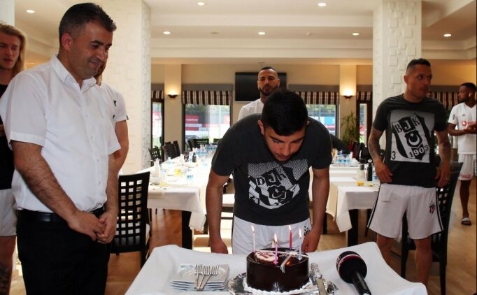 Beşiktaş'ta Muhayer Oktay Için Doğum Günü!