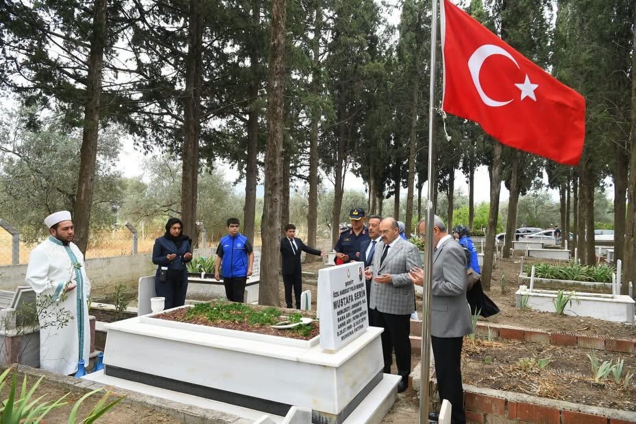 vali-ustaoglu-15-temmuz-sehitlerinin-ailelerini-ziyaret-etti