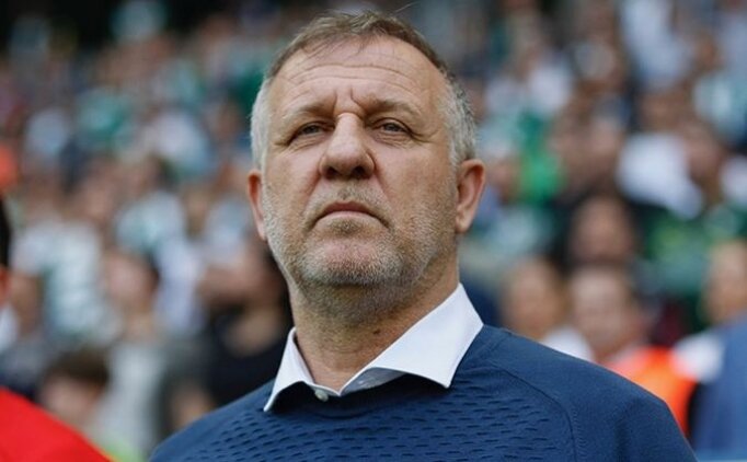 Mesut Bakkal Takımına Güveniyor