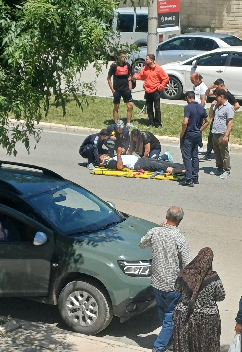 elazig-da-motosiklet-devrildi-1-yarali