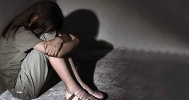 Sosyal Medyada Çocuğa Cinsel İstismarı Öven Paylaşımda Bulunan Kadın Gözaltına Alındı