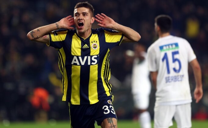 Fenerbahçe'de 3 Isim Yok, 3 Isim Var!