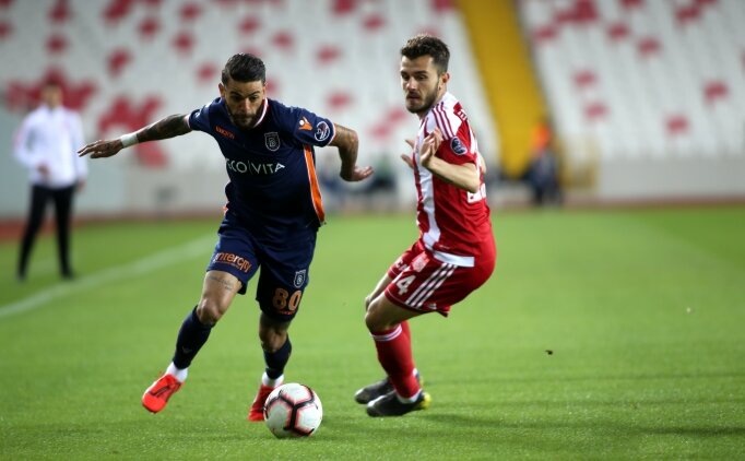 Başakşehir'den Derbi Haftasında Kritik Kayıp!