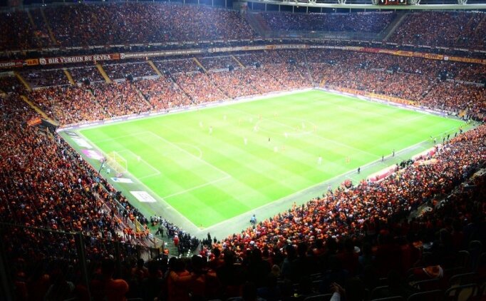 Galatasaray Derbi Öncesi Para Bastı!