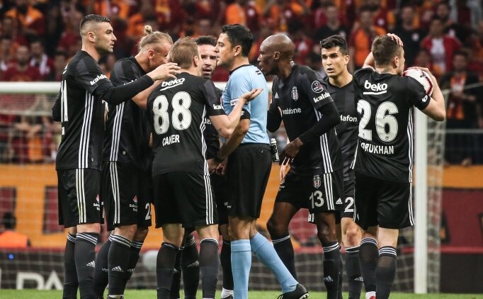 Atiba Hutchinson: "akıl Almaz Olaylar Yaşandı"