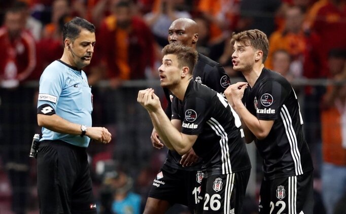 Tt Stadyumu Koridorlarında Isyan; "rahat Uyuyabilecekmisin?!"