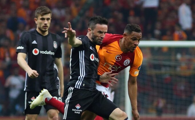 Gökhan Gönül Sezonu Kapattı!