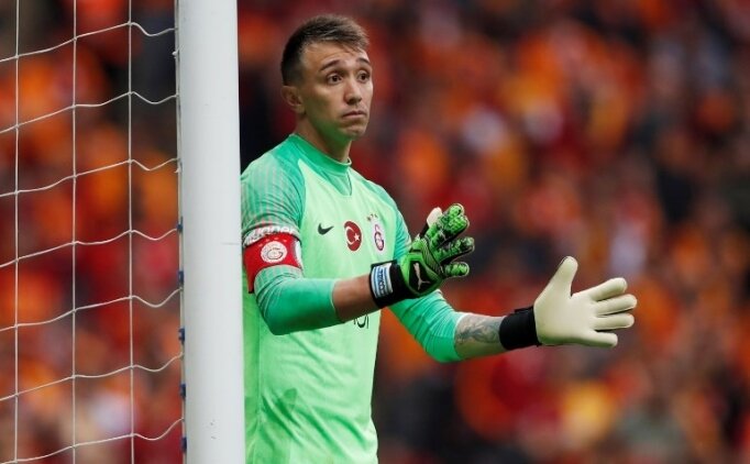 Fernando Muslera Gözünü 13'e Dikti!