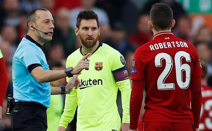 Klopp, O Anda Cüneyt Çakır'a Ne Dedi?