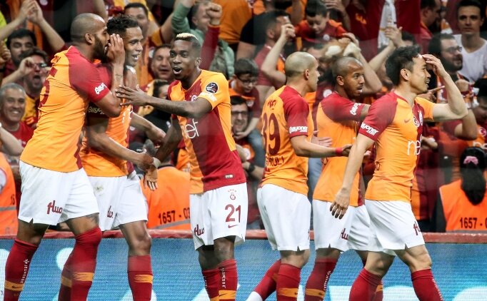 "galatasaray'a 100 Milyon Dolar Lazım"