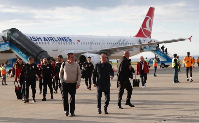 Galatasaray Kafilesi Rize'ye Geldi